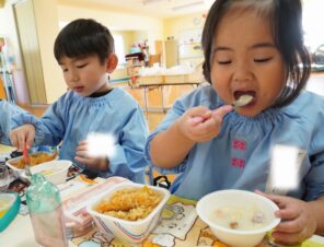 「みんなでシチューを食べました！」の画像