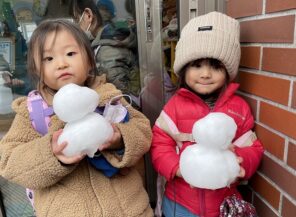 「雪だるまがお目見えです！」の画像