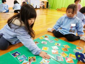 「かるた遊びの会が開催されました♪」の画像