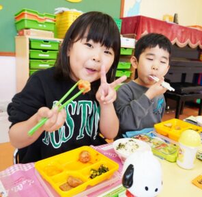 「おまちかね！給食が始まりました♪」の画像