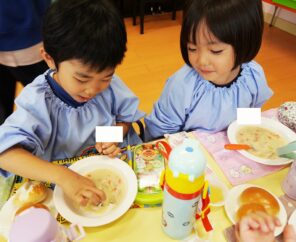 「みんなでシチューを食べたよ！」の画像