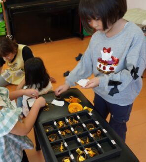 「「おみせやさんごっこ」準備が進んでます！」の画像