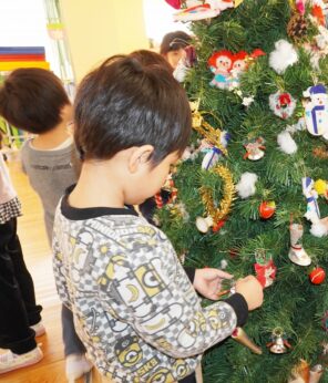 「Xmasツリーを飾り付けしましたよ！」の画像